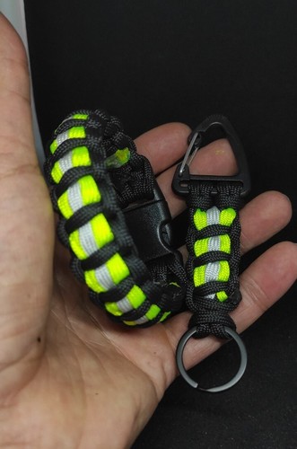 Bracciale portachiavi con - +,